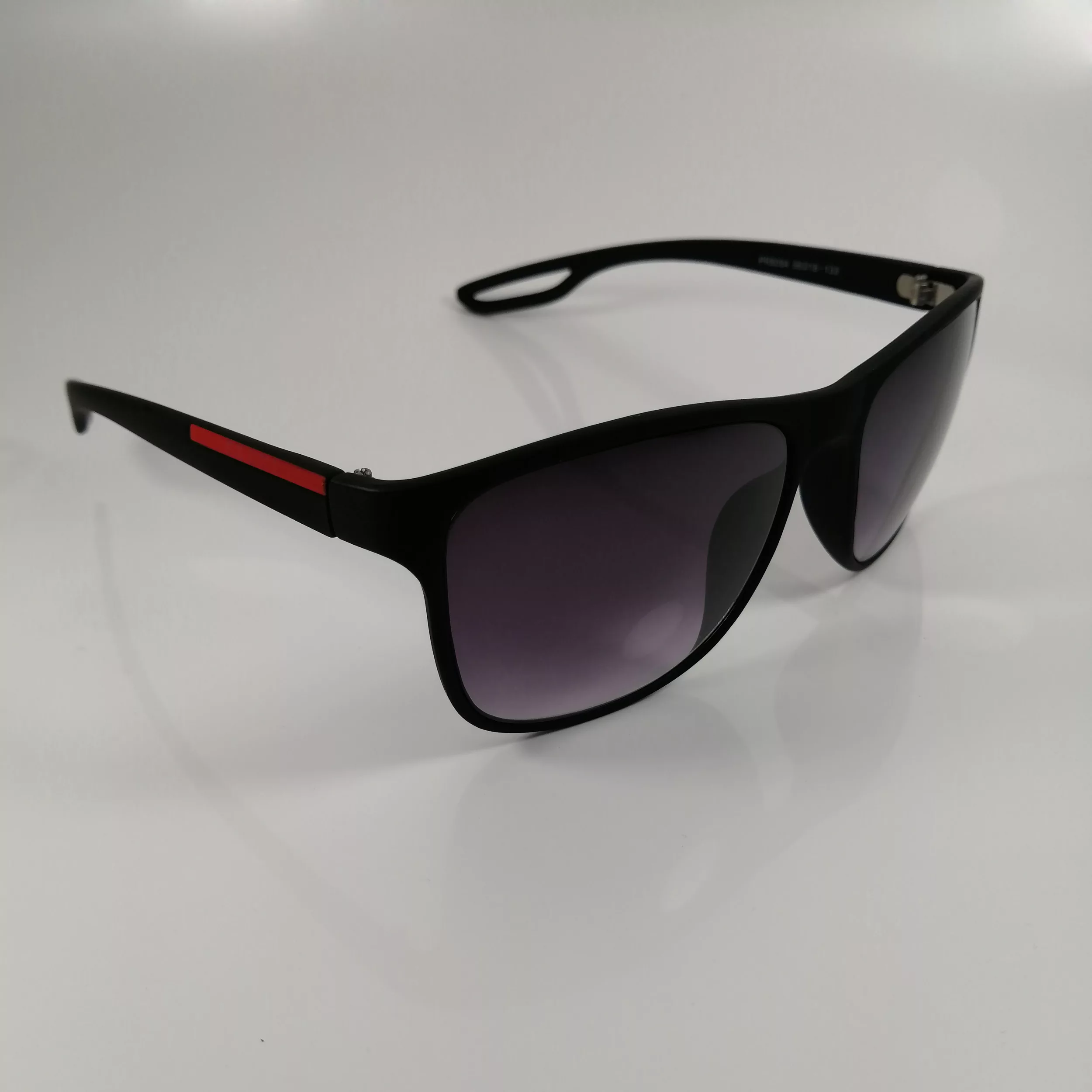 عینک آفتابی مدل Runway