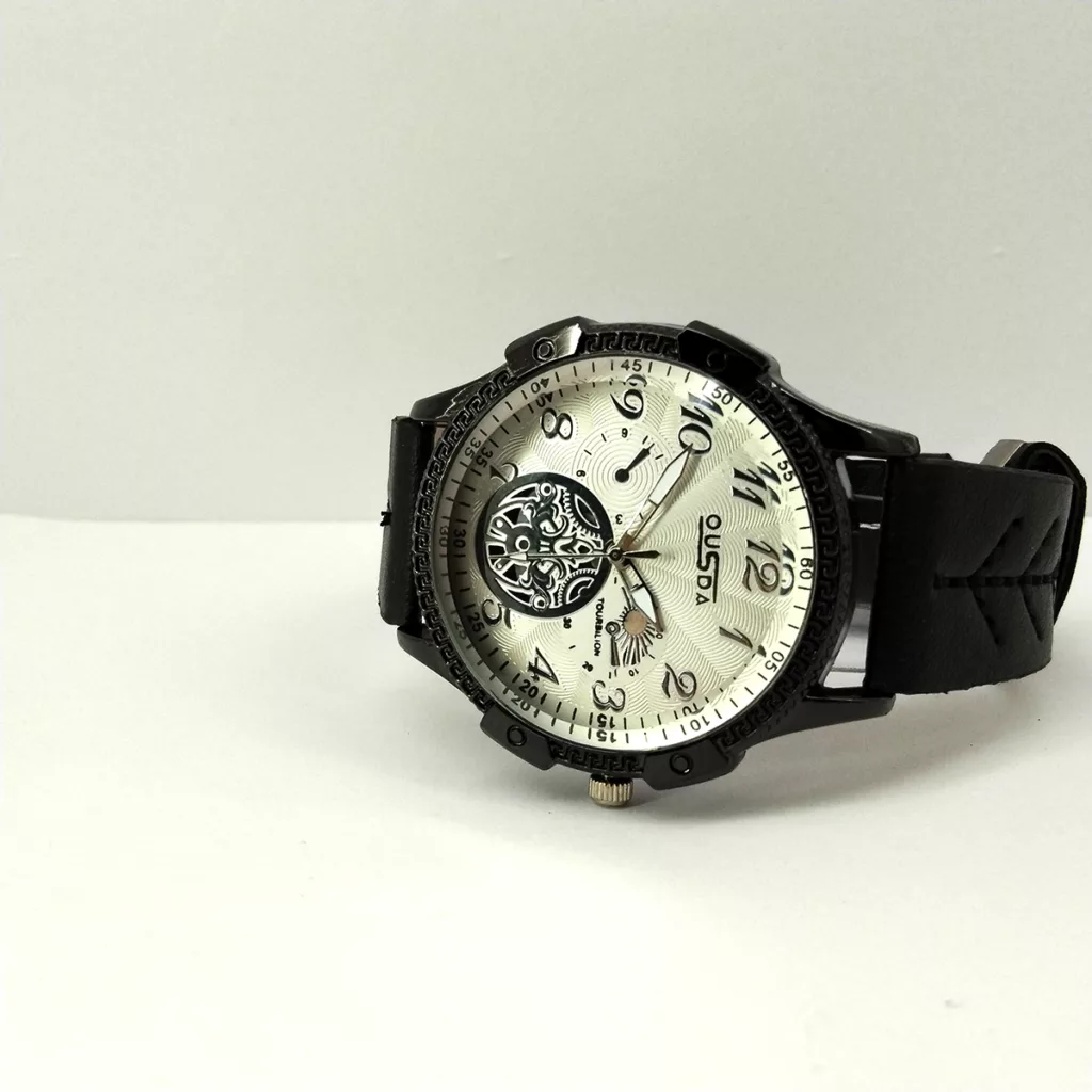 ساعت مچی عقربه‌ای مردانه کوارتز اوسدا مدل تک موتور کد 61