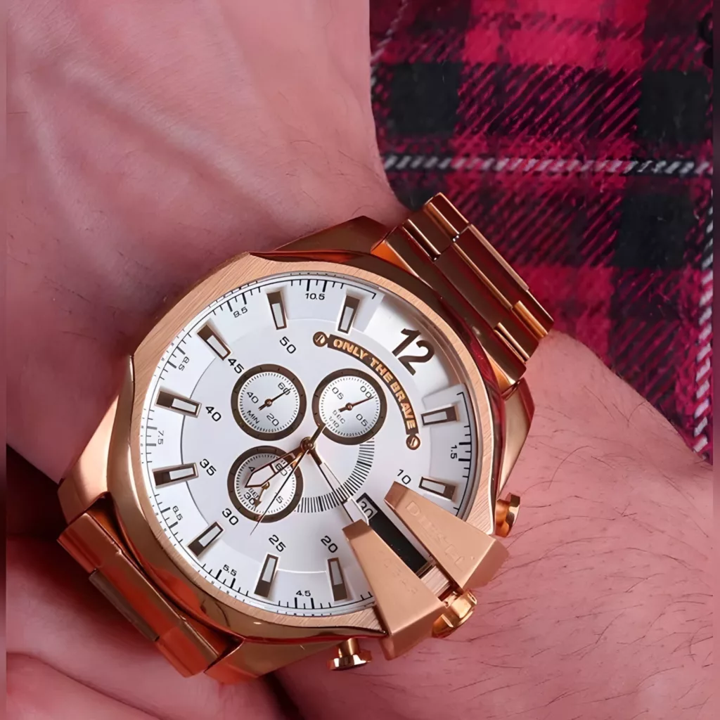 ساعت مچی عقربه‌ای مردانه دیزل مدل سه موتور فعال کرنوگراف کد 06