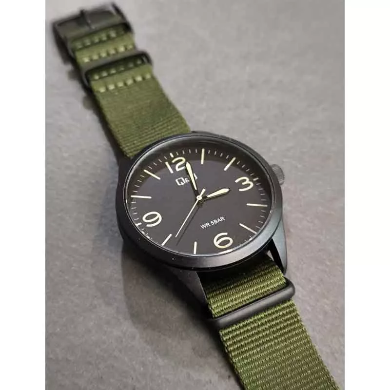 ساعت مچی عقربه‌ای مردانه کوارتز کیو اند کیو مدل 77B-004PY