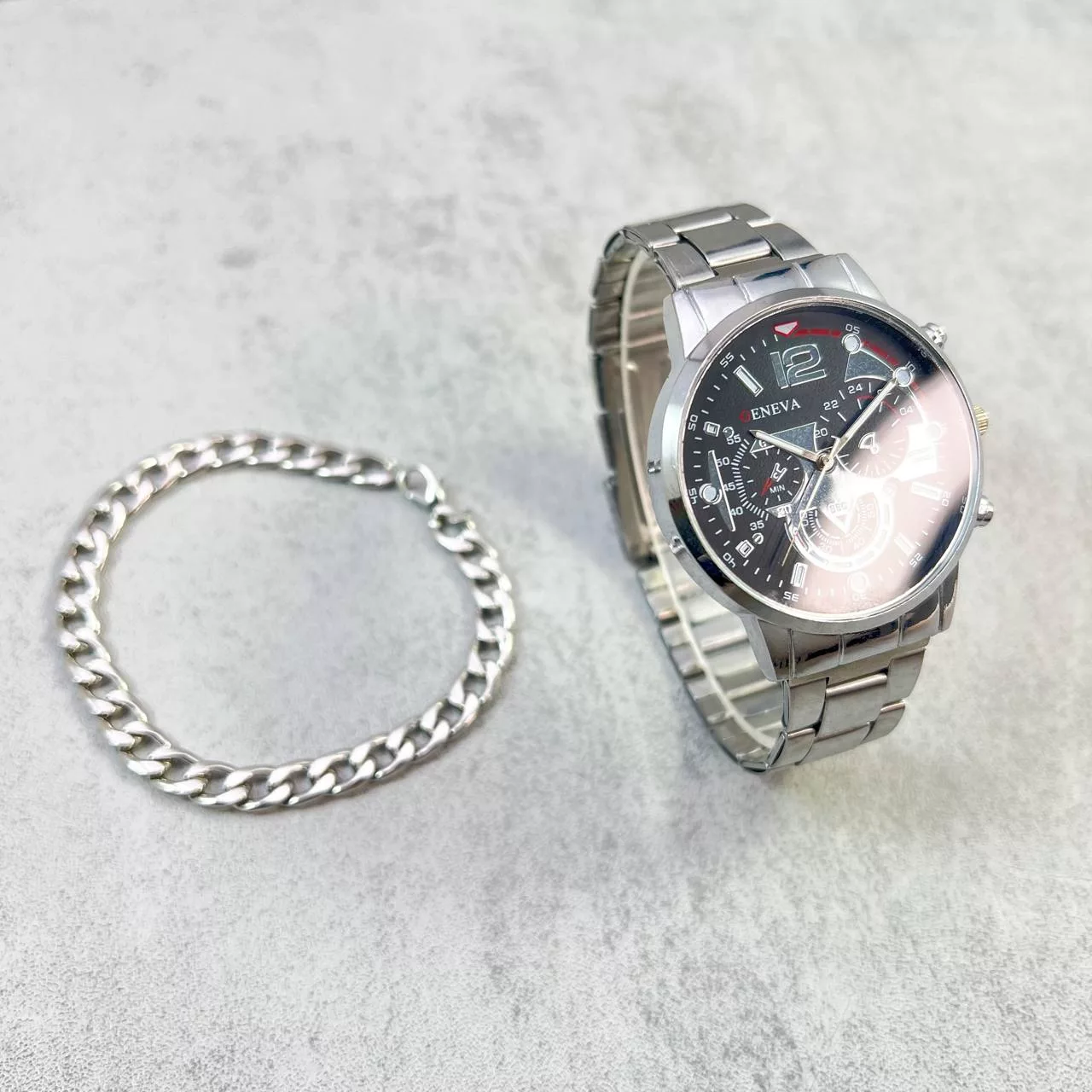 ست ساعت مچی عقربه‌ای کوارتز و دستبند مردانه جنوا مدل تقویم‌دار کد 528-2 Si