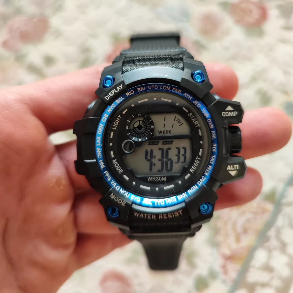 ساعت مچی دیجیتال مدل اسپرت تک زمانه کرنومتر دار کد 2