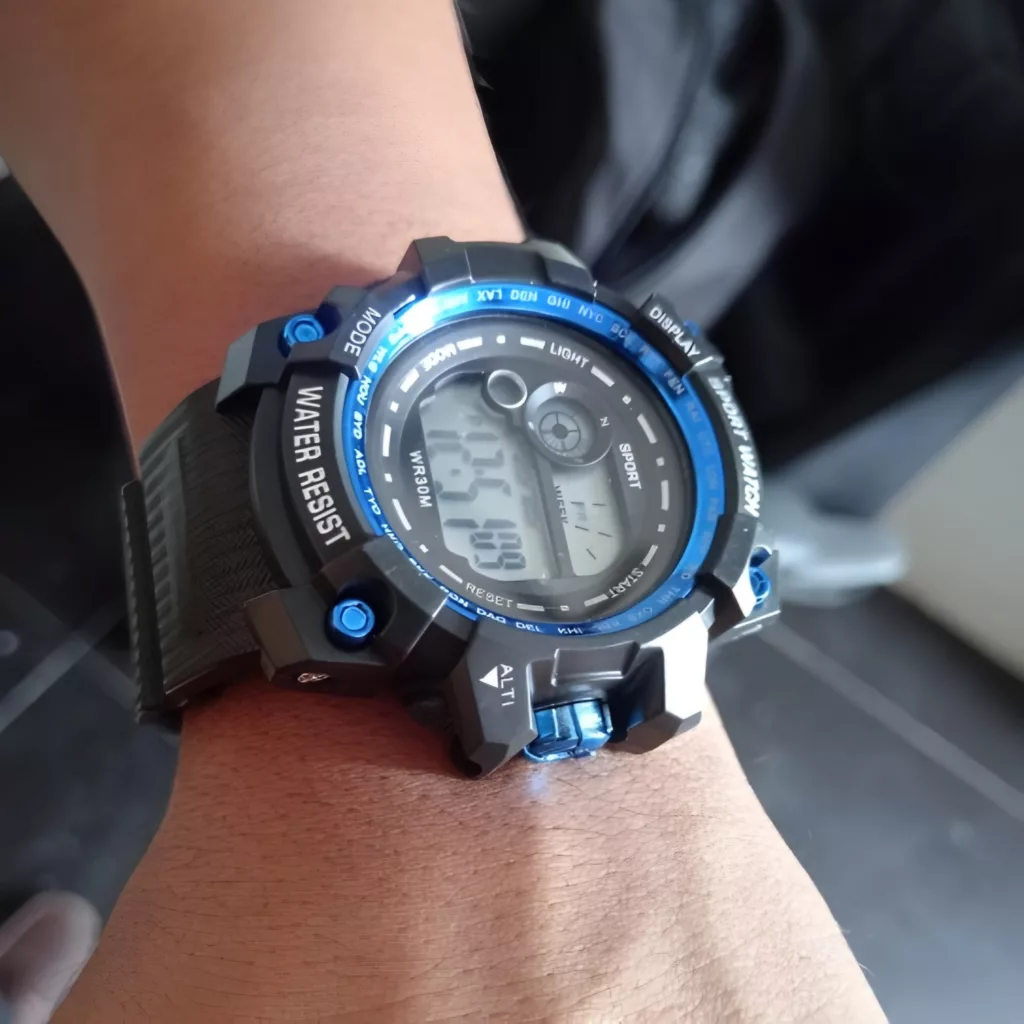 ساعت مچی دیجیتال مدل اسپرت تک زمانه کرنومتر دار کد 2