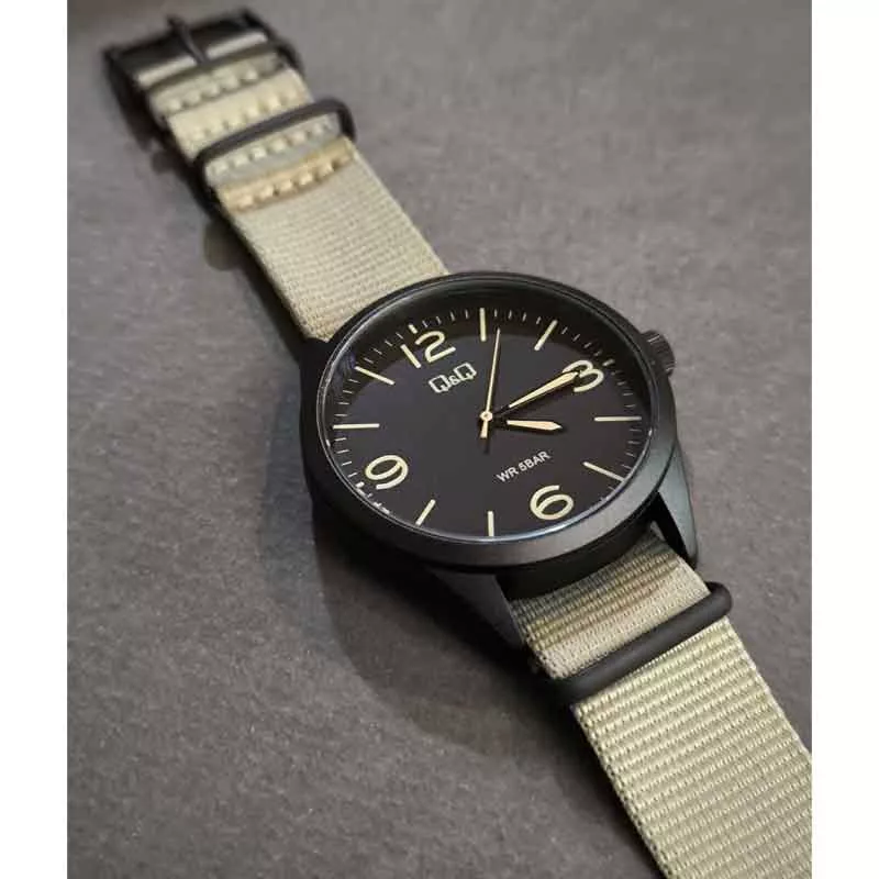 ساعت مچی عقربه‌ای مردانه کوارتز کیو اند کیو مدل 77B-005PY