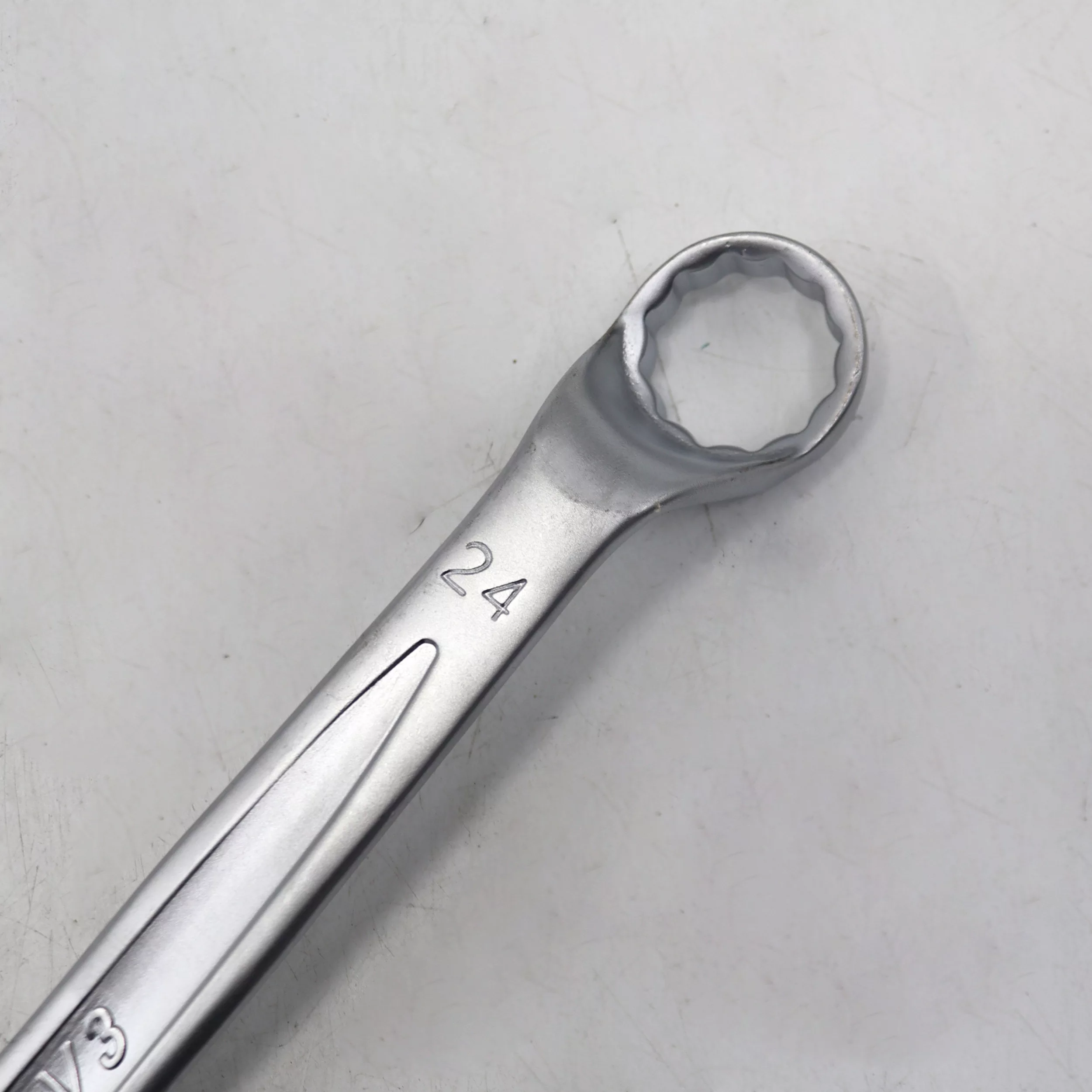 آچار دو سر رینگی مدل بلک بول کد YP-TU-33CM سایز 24-27 میلیمتر