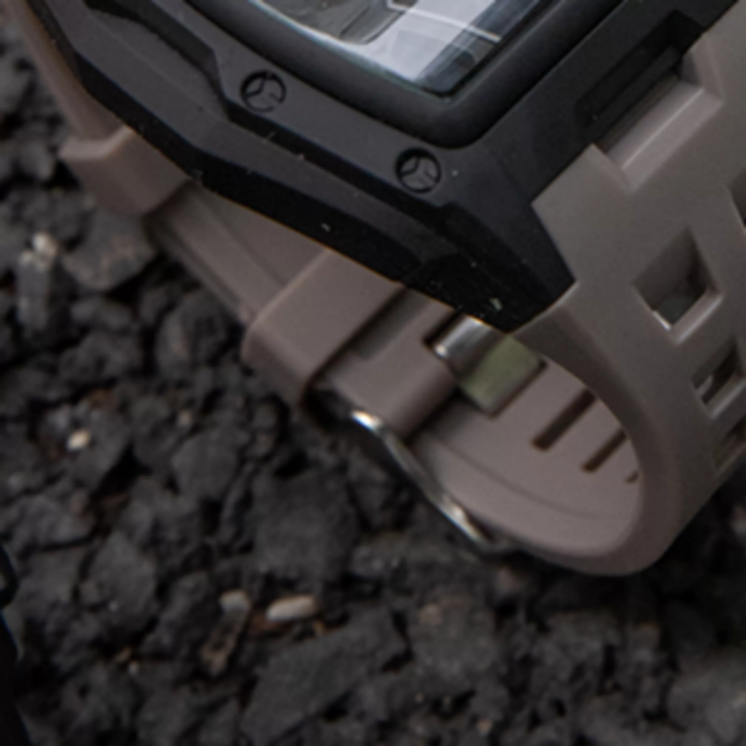 ساعت مچی دیجیتال مدل تک زمانه بند پیو کرنوگراف آب استخری کد ۱.۴