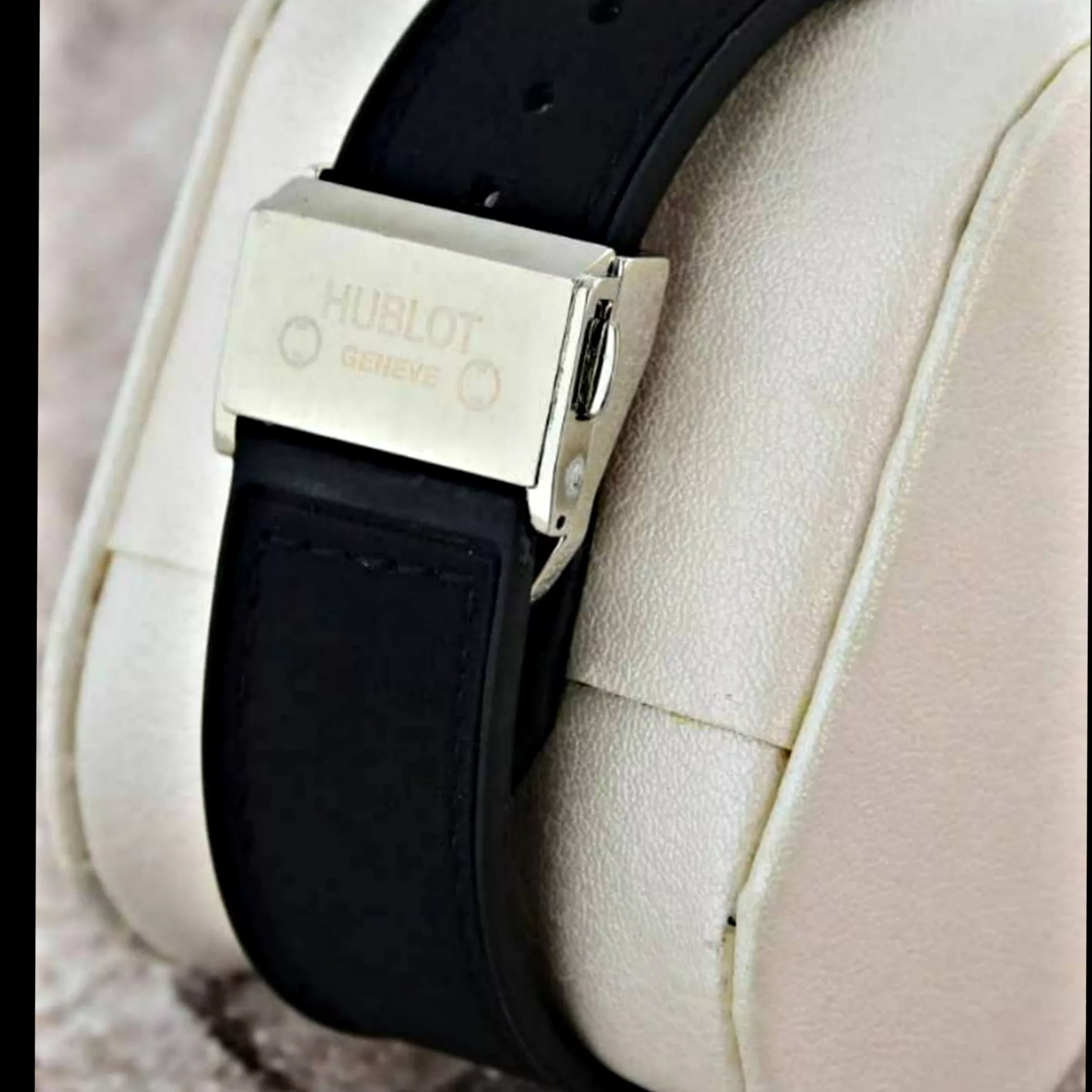 ساعت مچی عقربه‌ای مردانه مدل بیگ بنگ 105