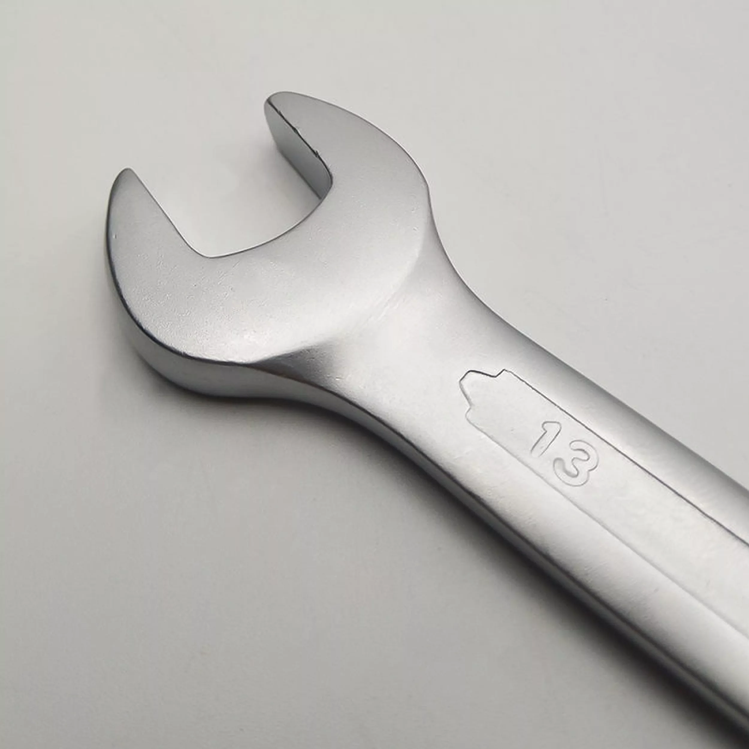 آچار یکسر تخت و یکسر رینگی جغجغه ای آزد مدل KH-13 سایز 13 میلی متر