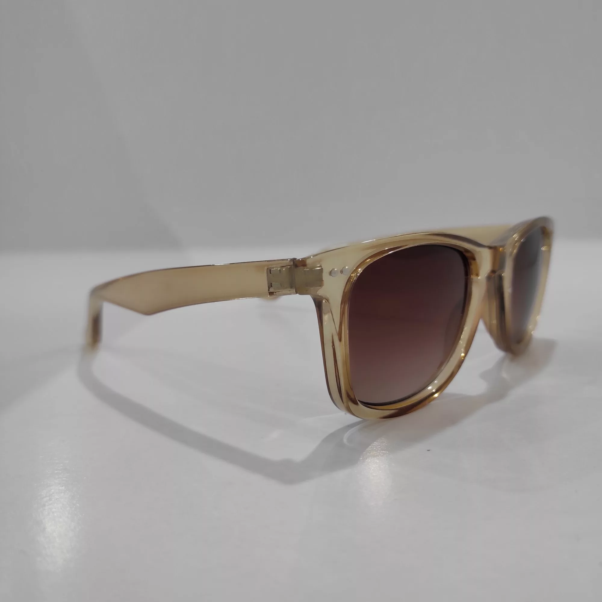 عینک آفتابی مدل کات کد 326-448