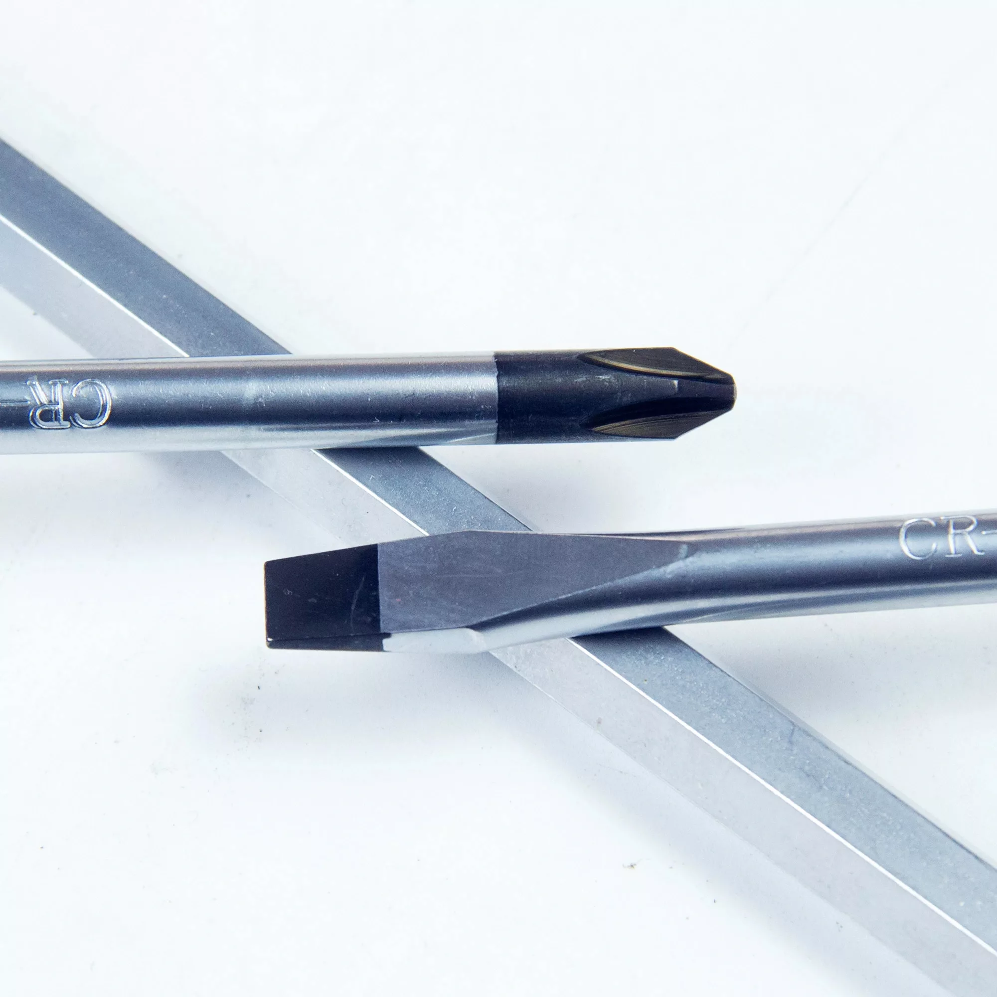 پیچ گوشتی دو سو و چهار سو سالی مدل S05081006 بسته 6 عددی