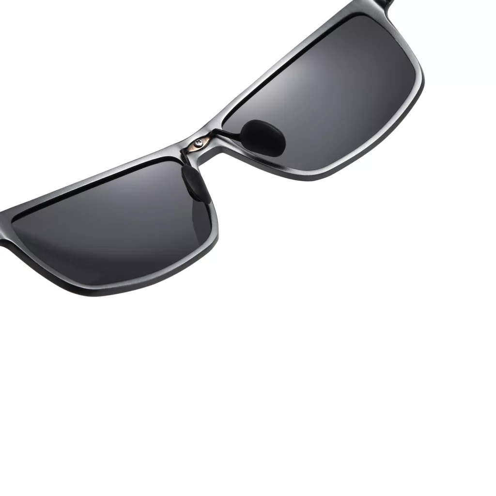 عینک آفتابی مستطیلی مدل LM3304 C09-P06-J09 Polarized Matte Gun
