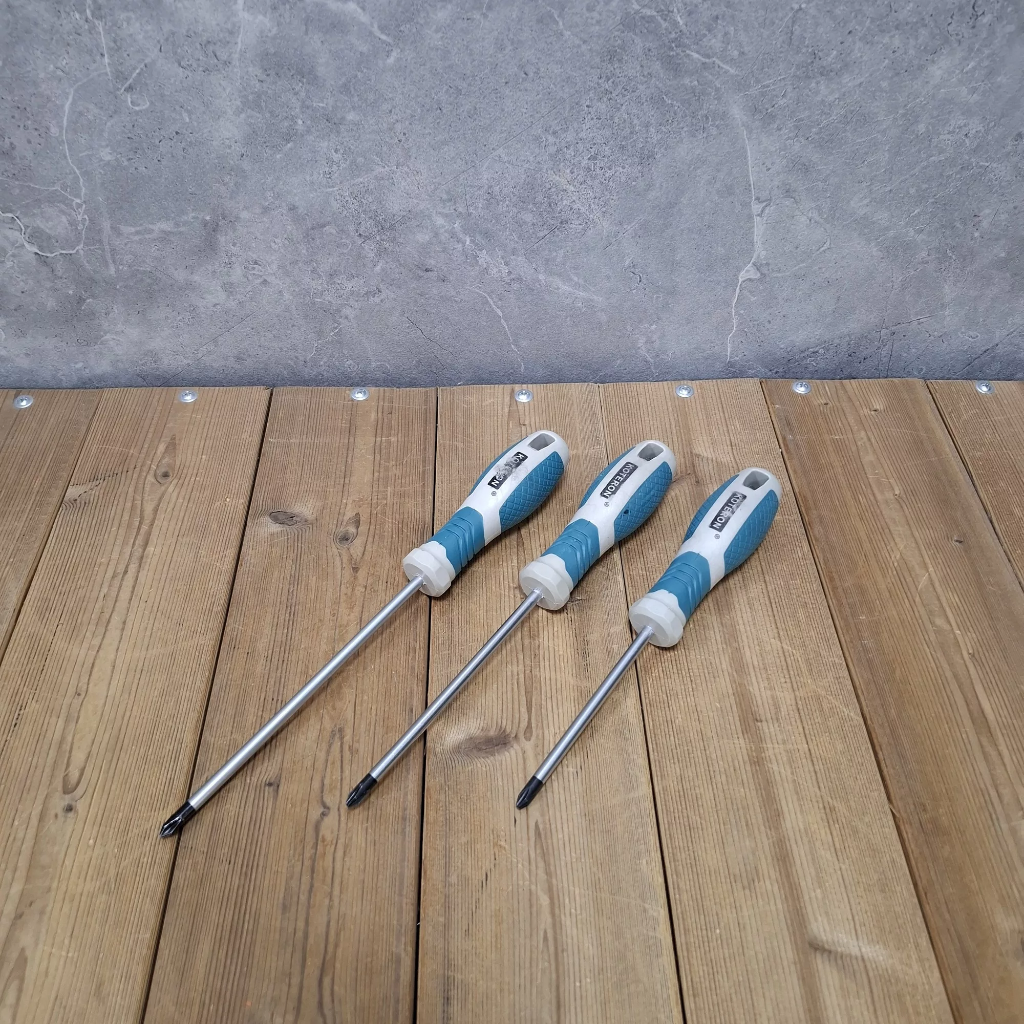 پیچ گوشتی چهارسو و دوسو کوتران مدل 02 مجموعه 6 عددی