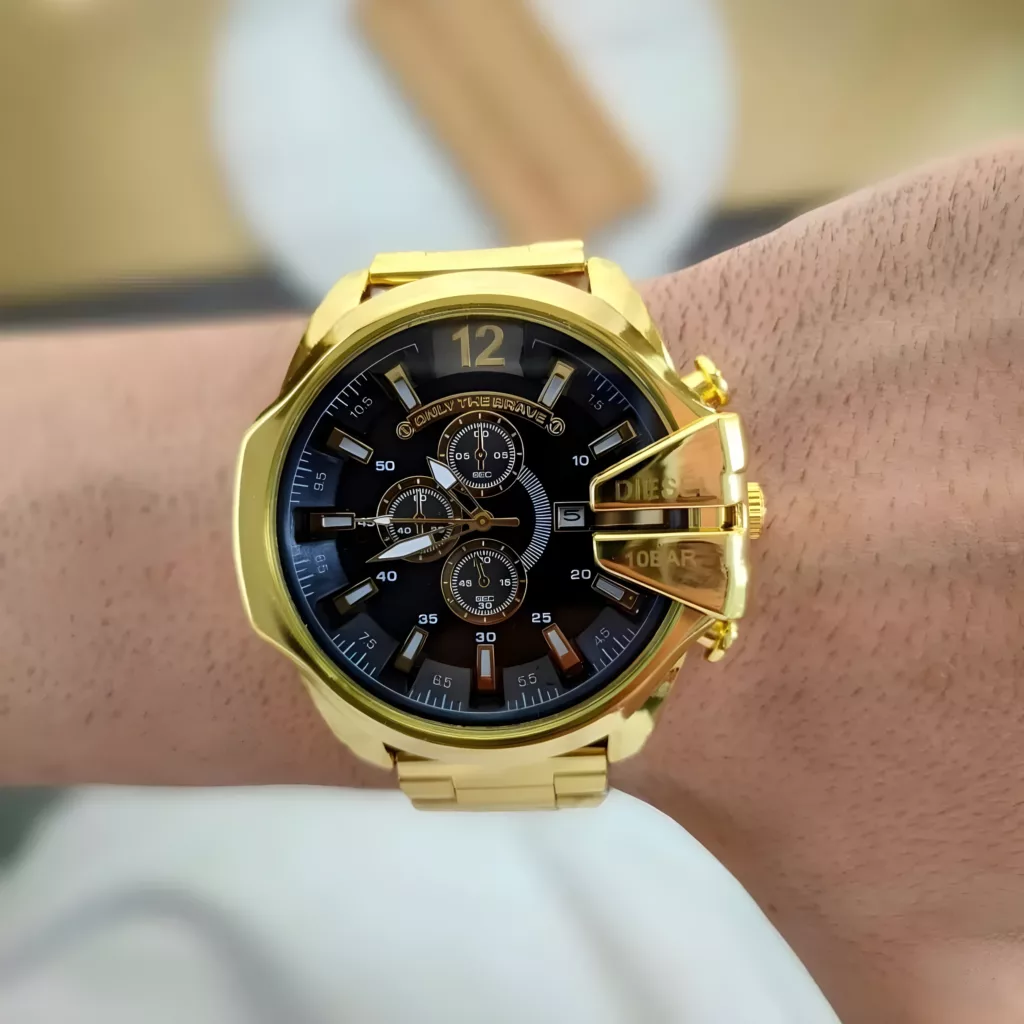 ساعت مچی عقربه‌ای مردانه مدل اسپرت شاخدار کد Dzl 2