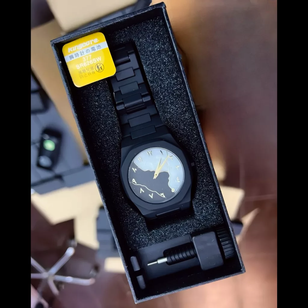 ساعت مچی عقربه‌ای کوارتز مردانه مدل اسپرت بند سبک قفل مخفی کد ۱.۱