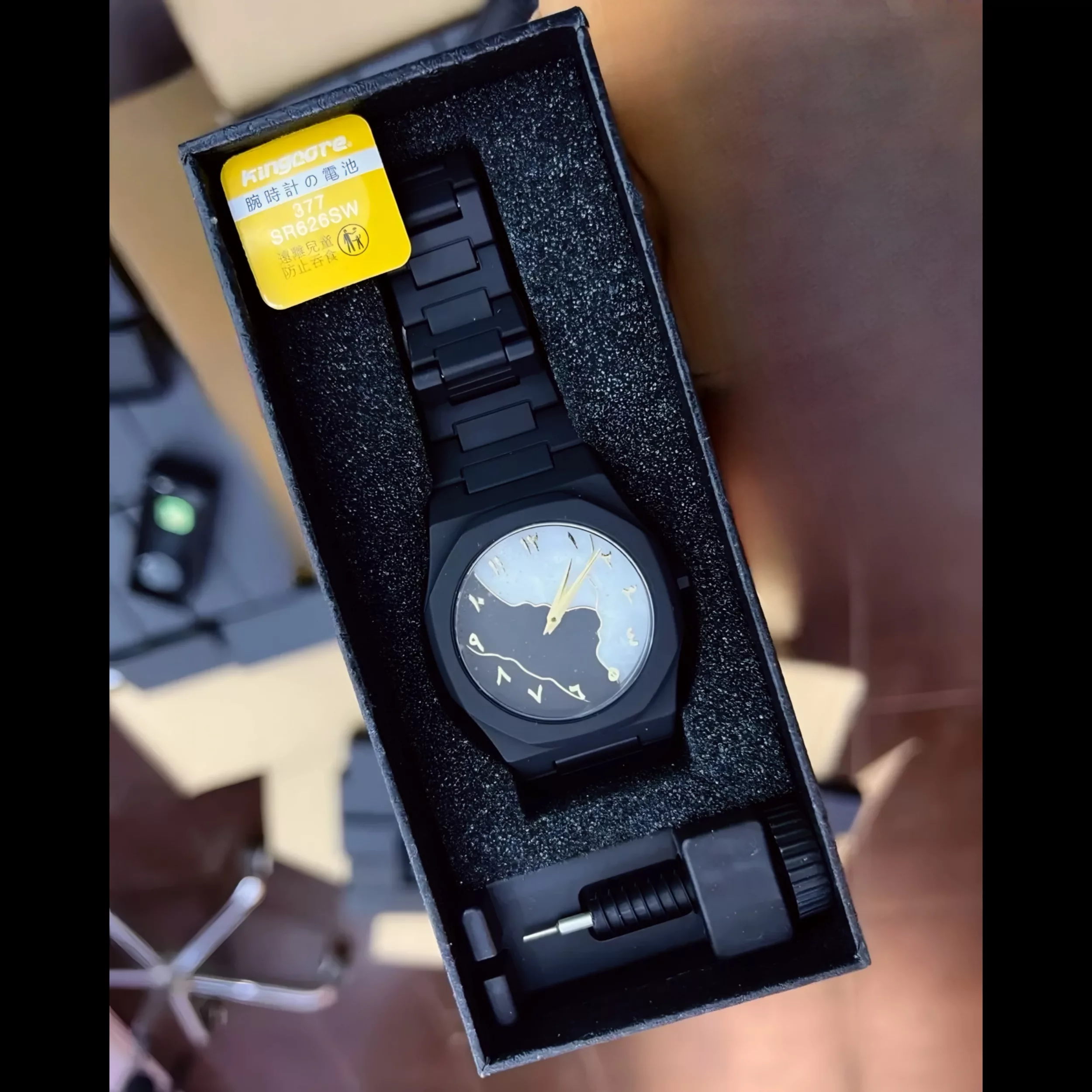 ساعت مچی عقربه‌ای کوارتز مردانه مدل اسپرت بند سبک قفل مخفی کد ۱.۱