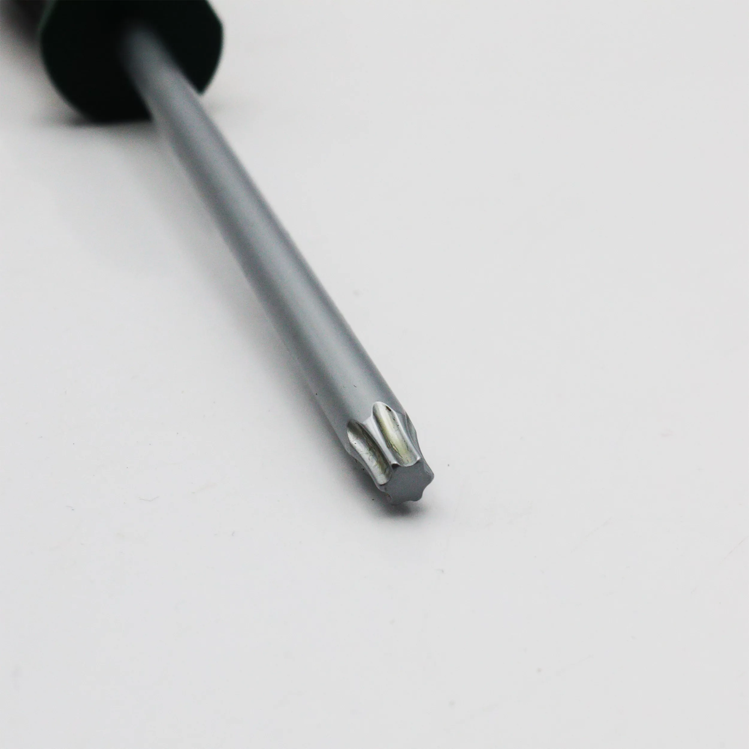 پیچ گوشتی ستاره ای تیوان مدل YP-T40-24.5CM