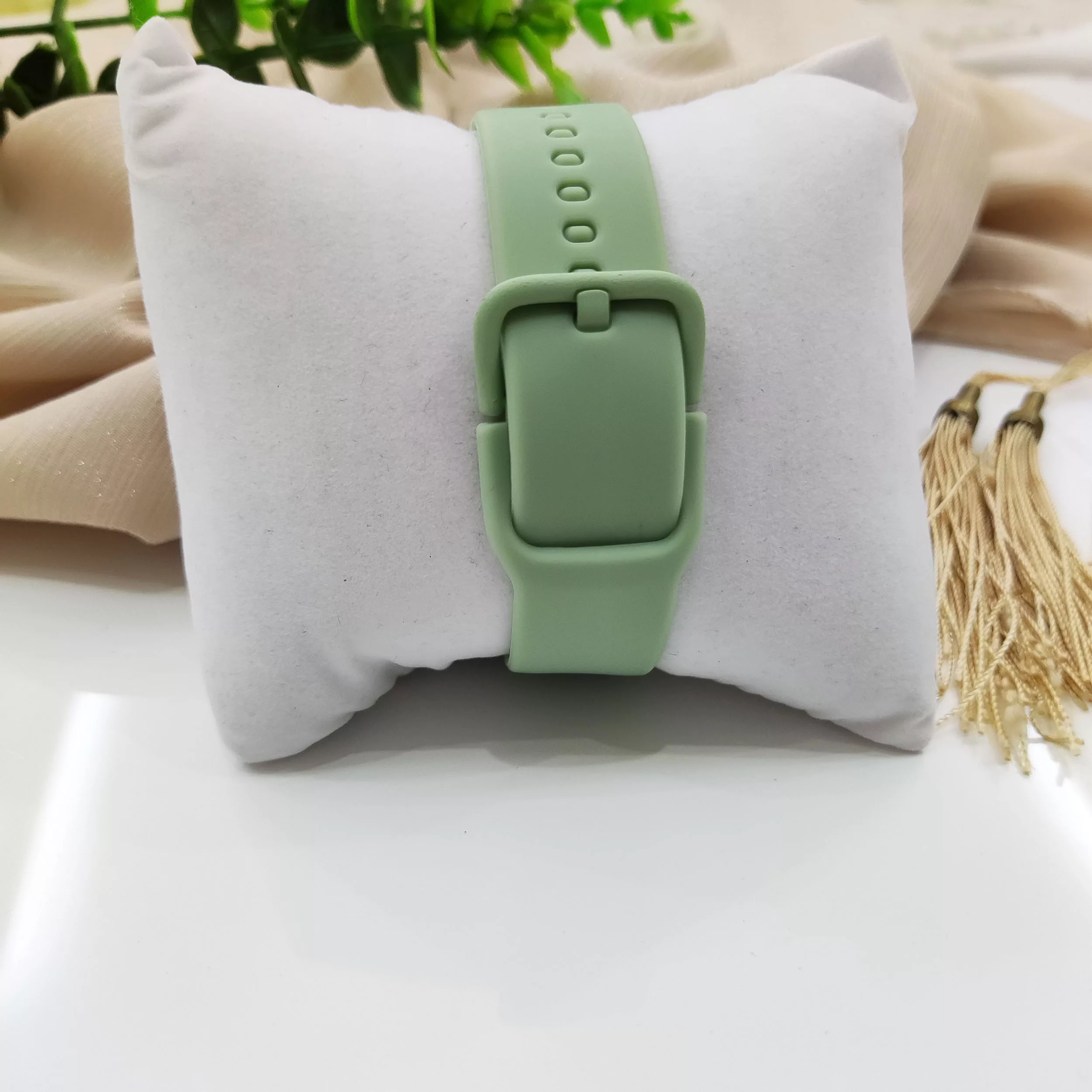 ساعت مچی عقربه ای بولون مدل 2849 بند پیو کد DB26