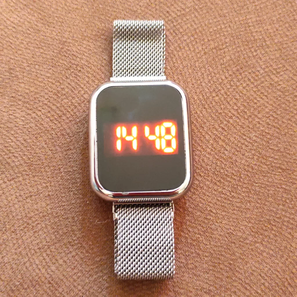 ساعت مچی دیجیتال مدل لمسی