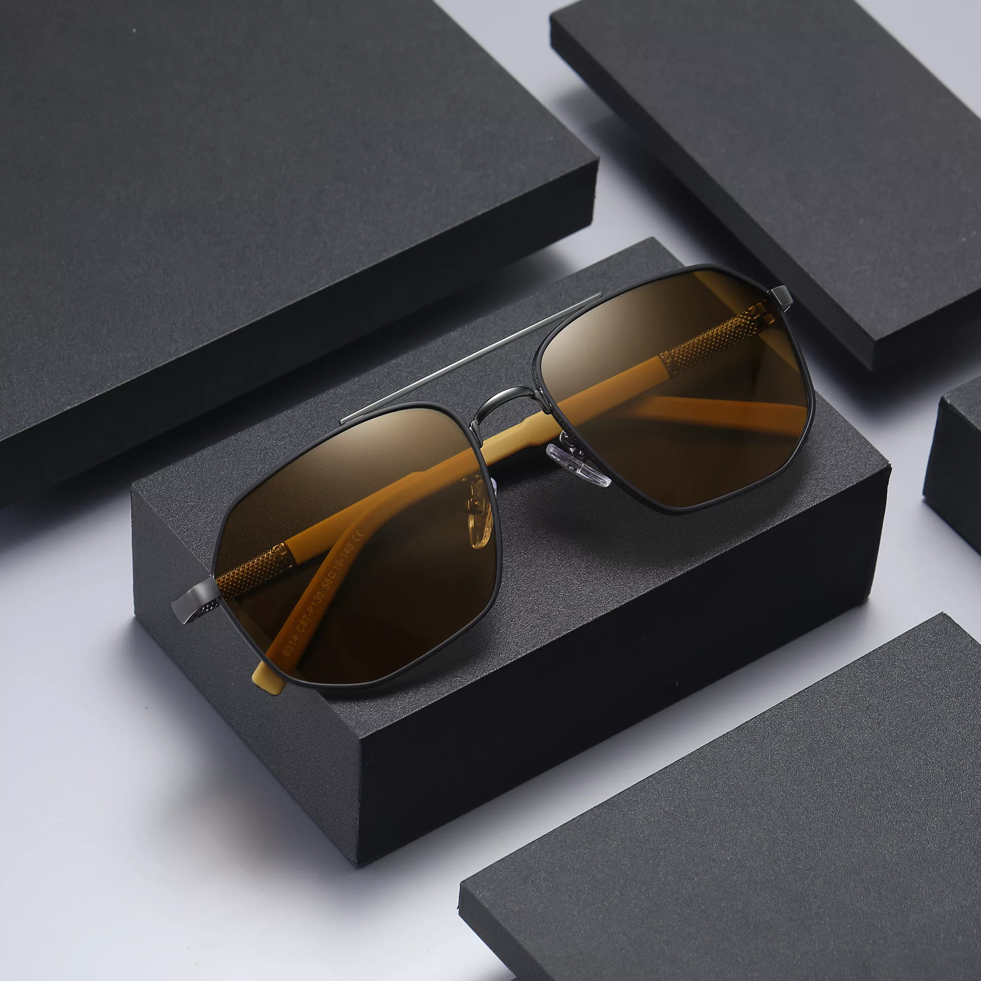 عینک آفتابی آلبرت وگ مدل  6314C87-P130 Polarized Avantgarde Visionary