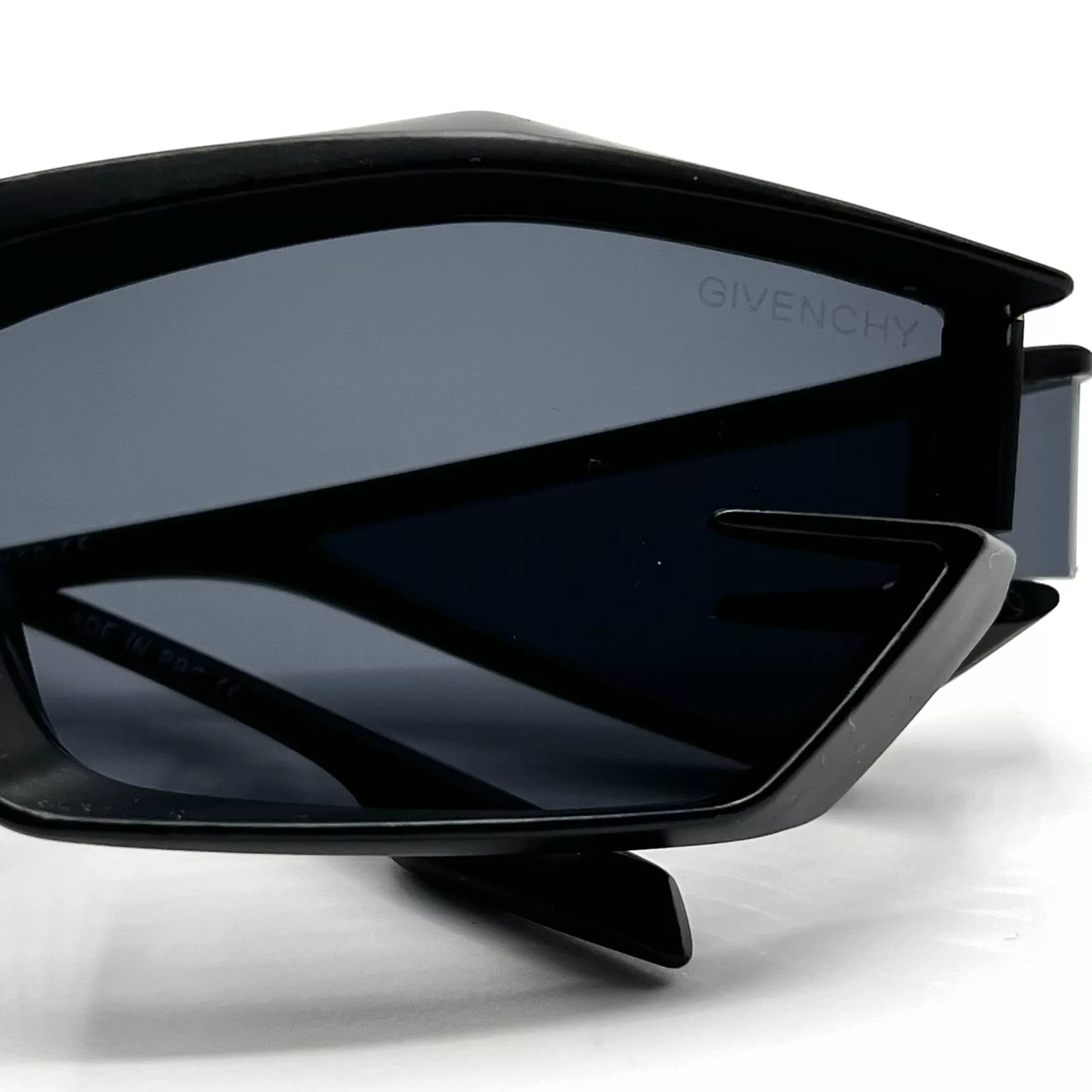 عینک آفتابی مدل Lh 068