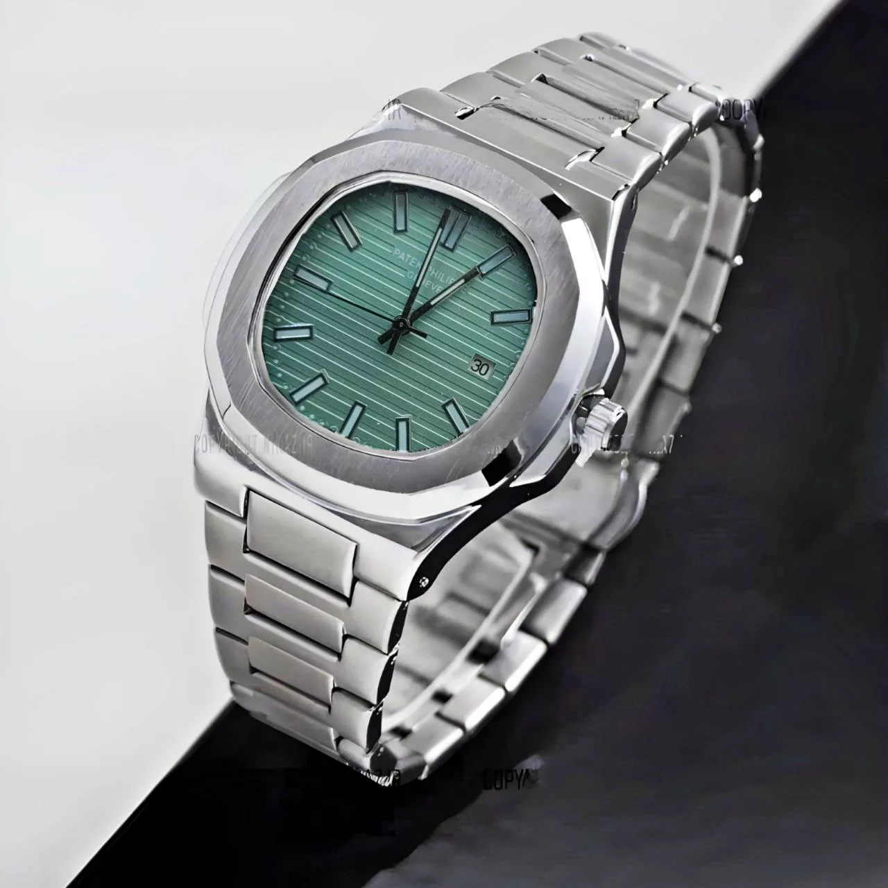 ساعت مچی عقربه‌ای کوارتز مردانه مدل تقویم دار طرح ناتیلوس کد 108