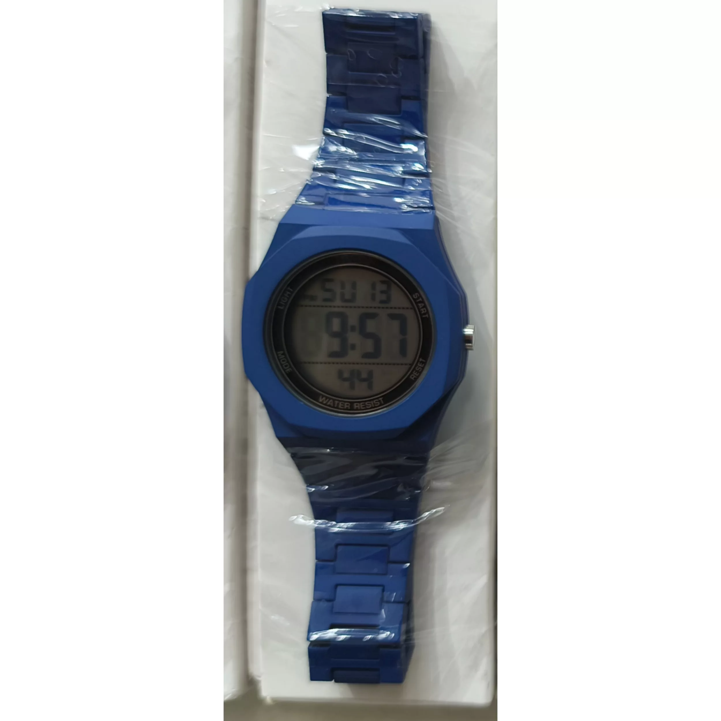 ساعت مچی دیجیتال مردانه مدل اسپرت تک زمانه بند کربنی سبک قفل مخفی کد C1