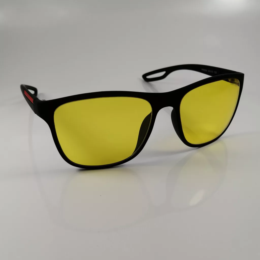 عینک شب مدل Runway-YW