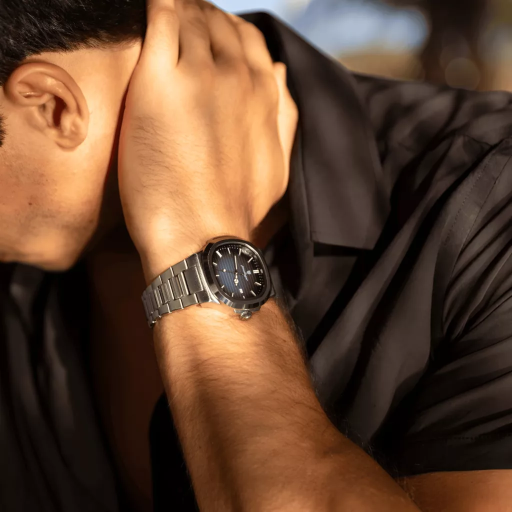 ساعت مچی عقربه‌ای کوارتز مردانه پوداگار مدل ناتیلوس اسپرت تک موتوره بند استیل دیت جاست قفل مخفی کد P3