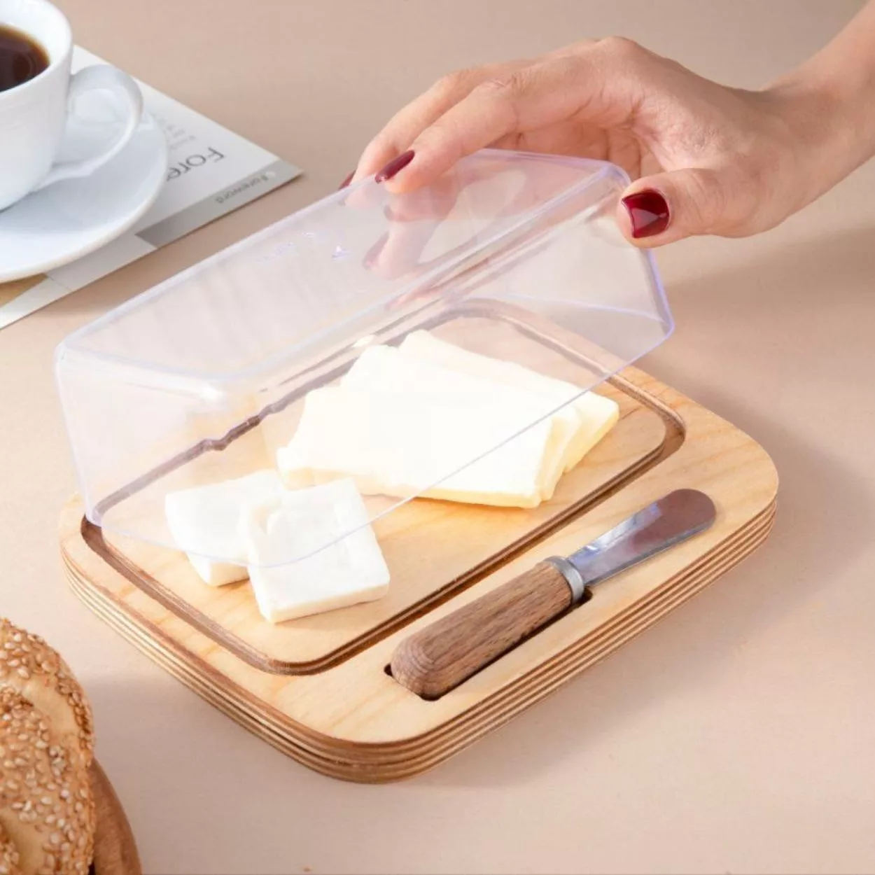 ظرف کره مدل کف چوبی کد KK01 به همراه کارد مجموعه 2 عددی