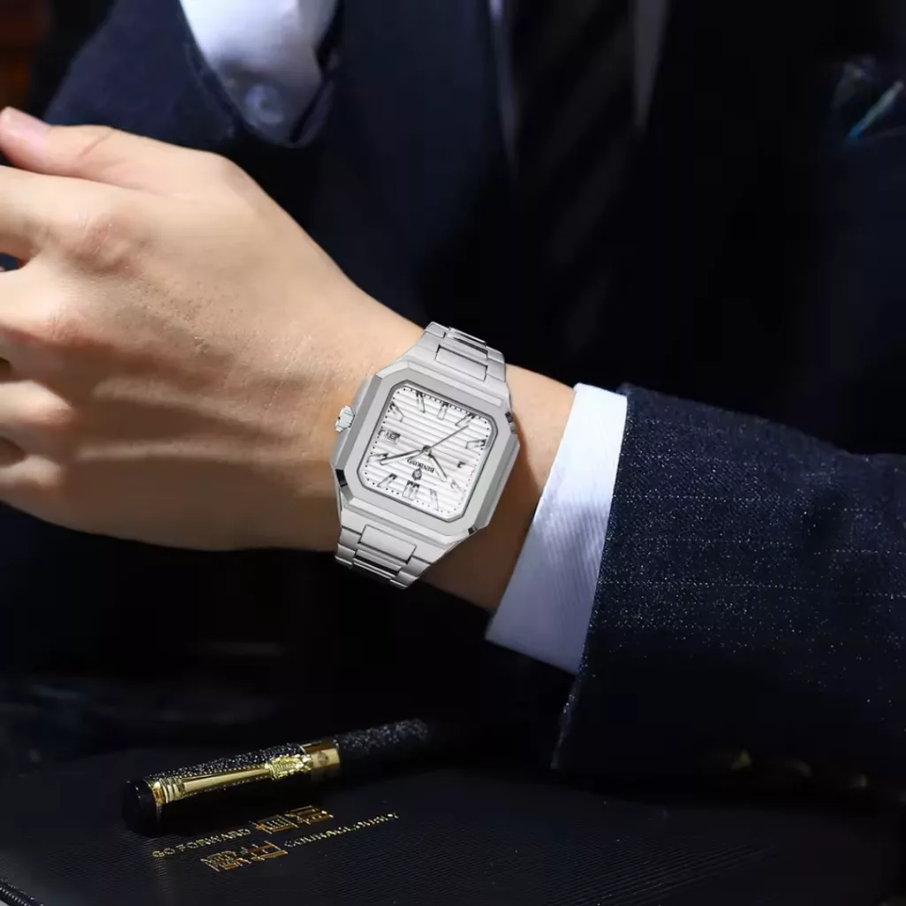 ساعت مچی عقربه‌ای کوارتز مردانه بین باند مدل اسپرت بند استیل قفل مخفی کد B5