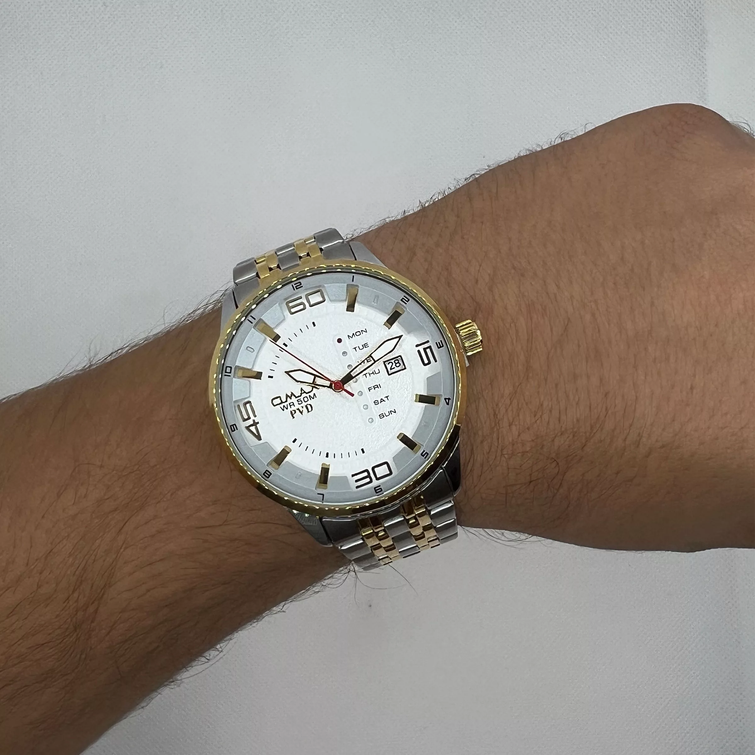 ساعت مچی عقربه‌ای مردانه اوماکس مدل OOED001N008