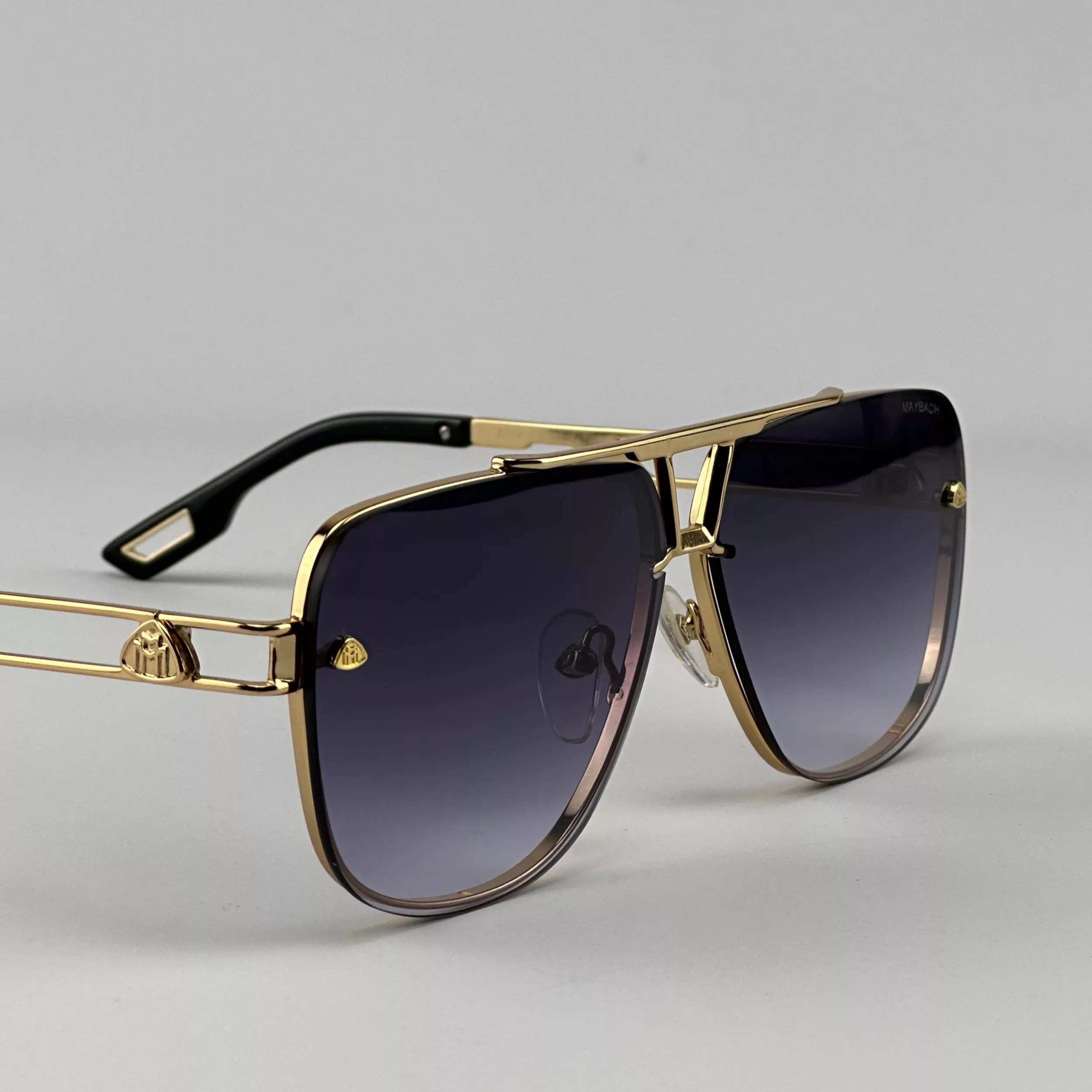 عینک آفتابی میباخ مدل Z28 001