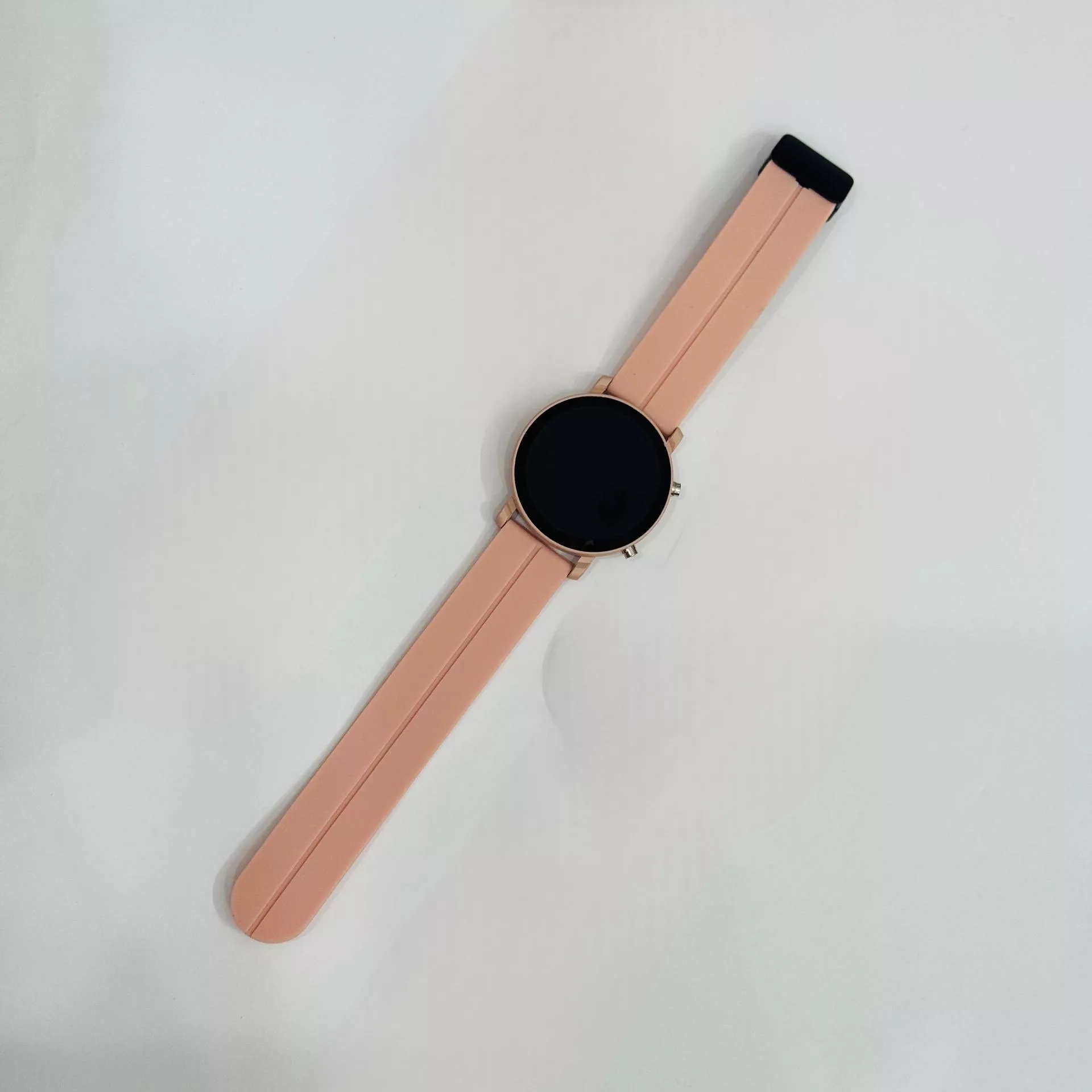 ساعت مچی دیجیتال مدل اسپرت تک زمانه بند پیو قفل مگنتی کد A6