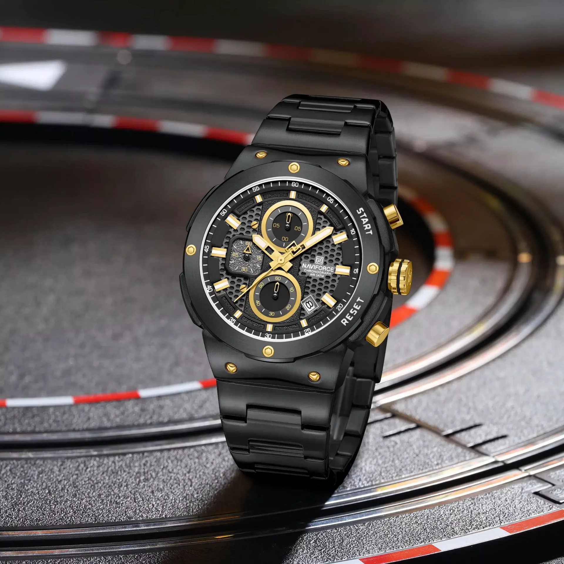 ساعت مچی عقربه‌ای کوارتز مردانه نیوی فورس مدل سه موتوره کد NF8072BB