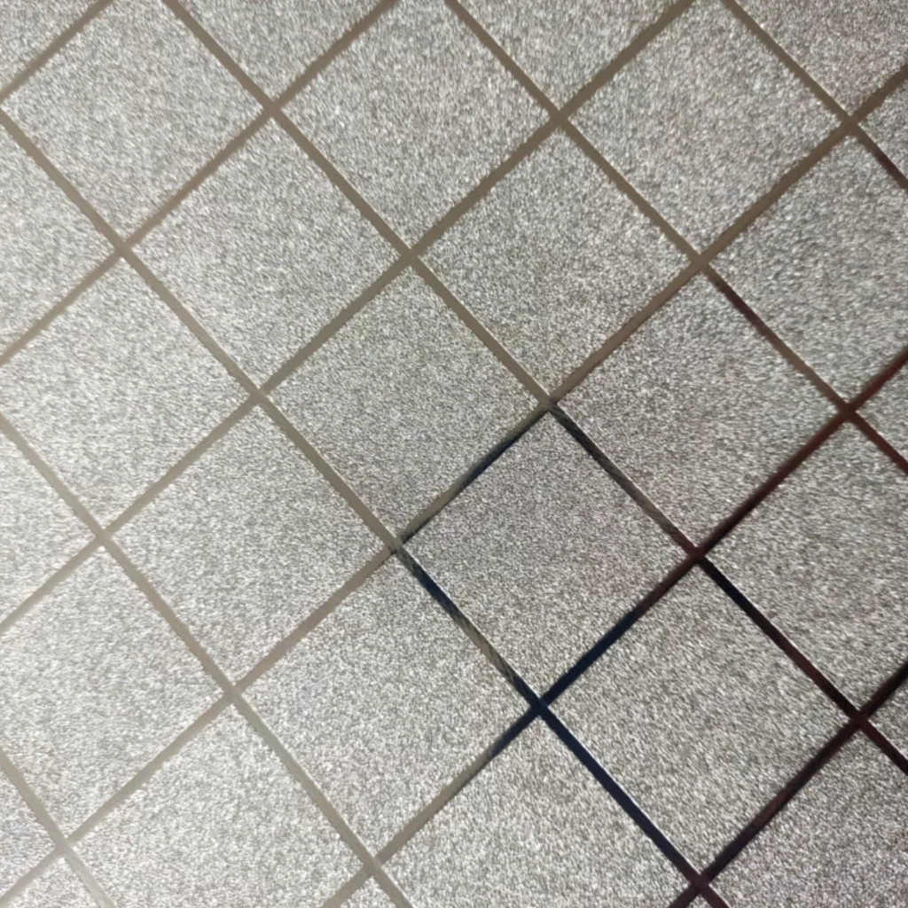 سفره 14 نفره مدل پشت نخی نقره کوب 4 خانه کد 042