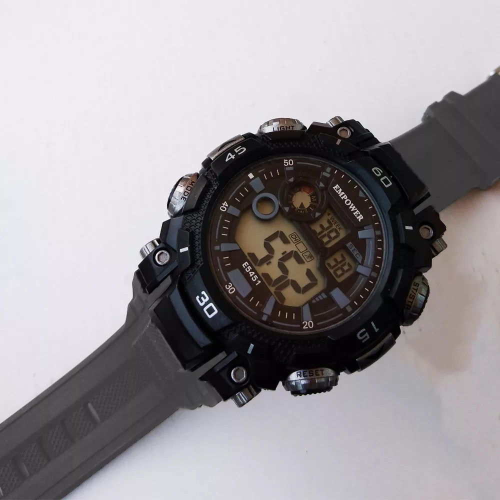 ساعت مچی دیجیتال مردانه مدل چراغدار کرنومتردار کد 61