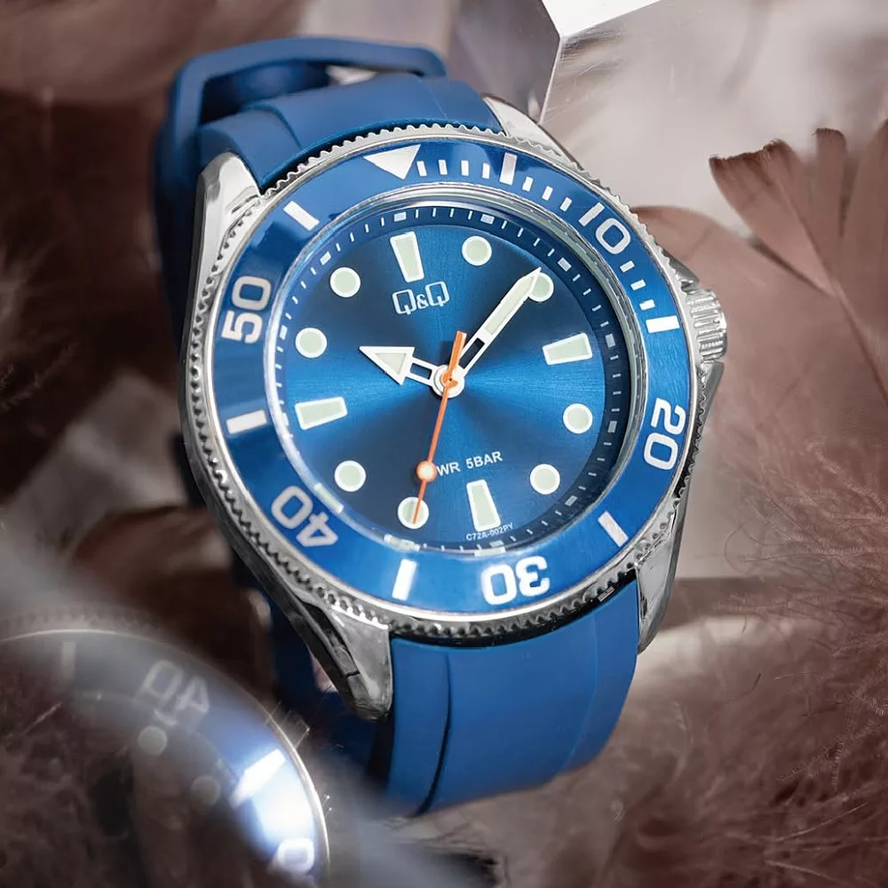 ساعت مچی عقربه‌ای کوارتز مردانه کیو اند کیو مدل C72A-006PY