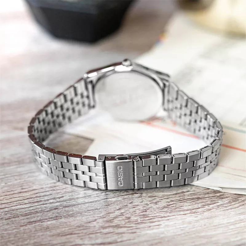 ساعت مچی عقربه‌ای مردانه کوارتز کاسیو مدل MTP-B145D-4A2VDF