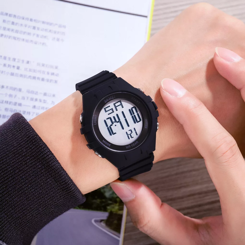 ساعت مچی دیجیتال اسکمی مدل 1715BW