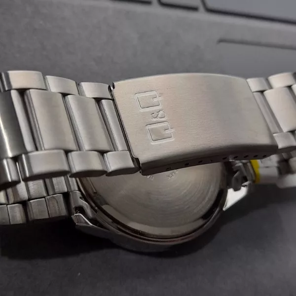 ساعت مچی عقربه‌ای مردانه کوارتز کیو اند کیو مدل a36a_002py