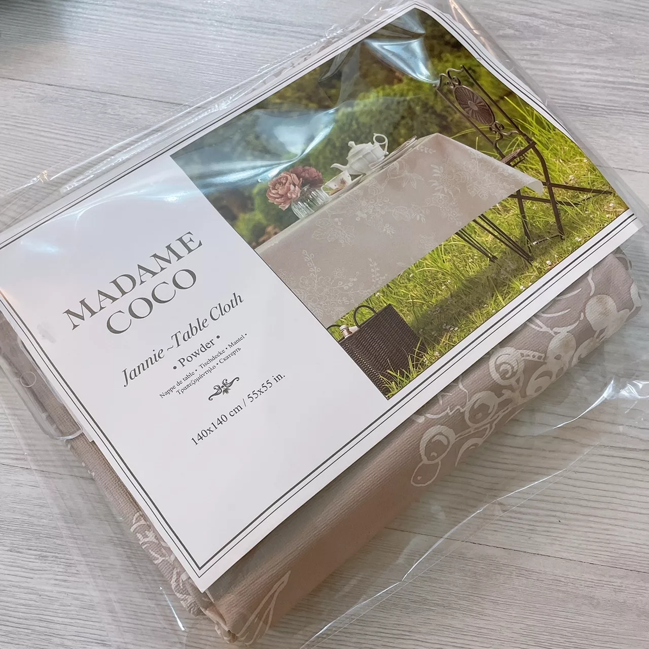 سفره شش نفره مادام کوکو مدل Jannie-SQR.P