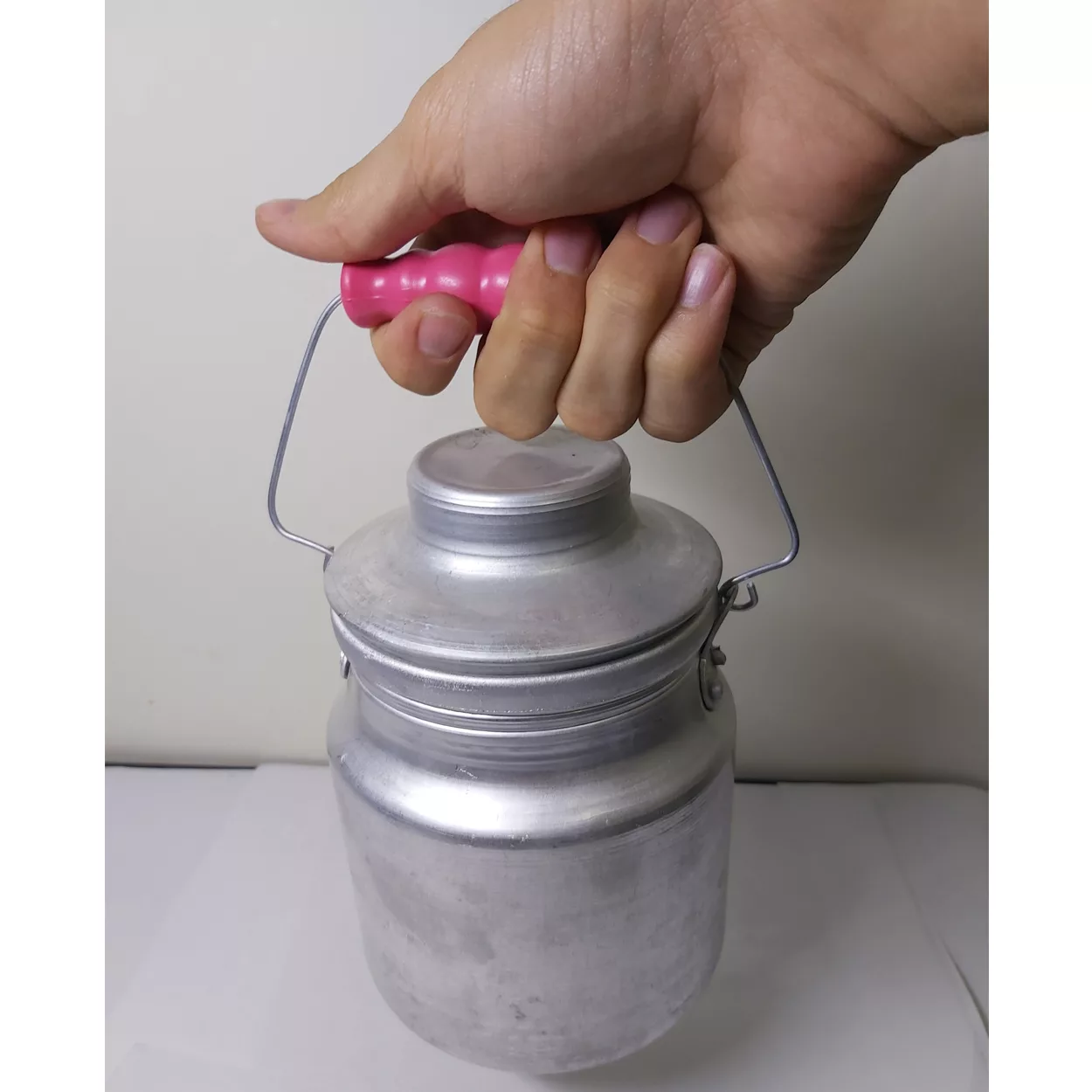 ظرف نگهدارنده مدل دبه روغن