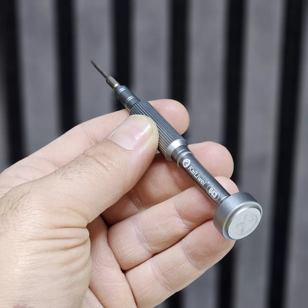 پیچ گوشتی چهارسو موبایلی کایلیوی مدل 043 سایز 1.5 میلی متر