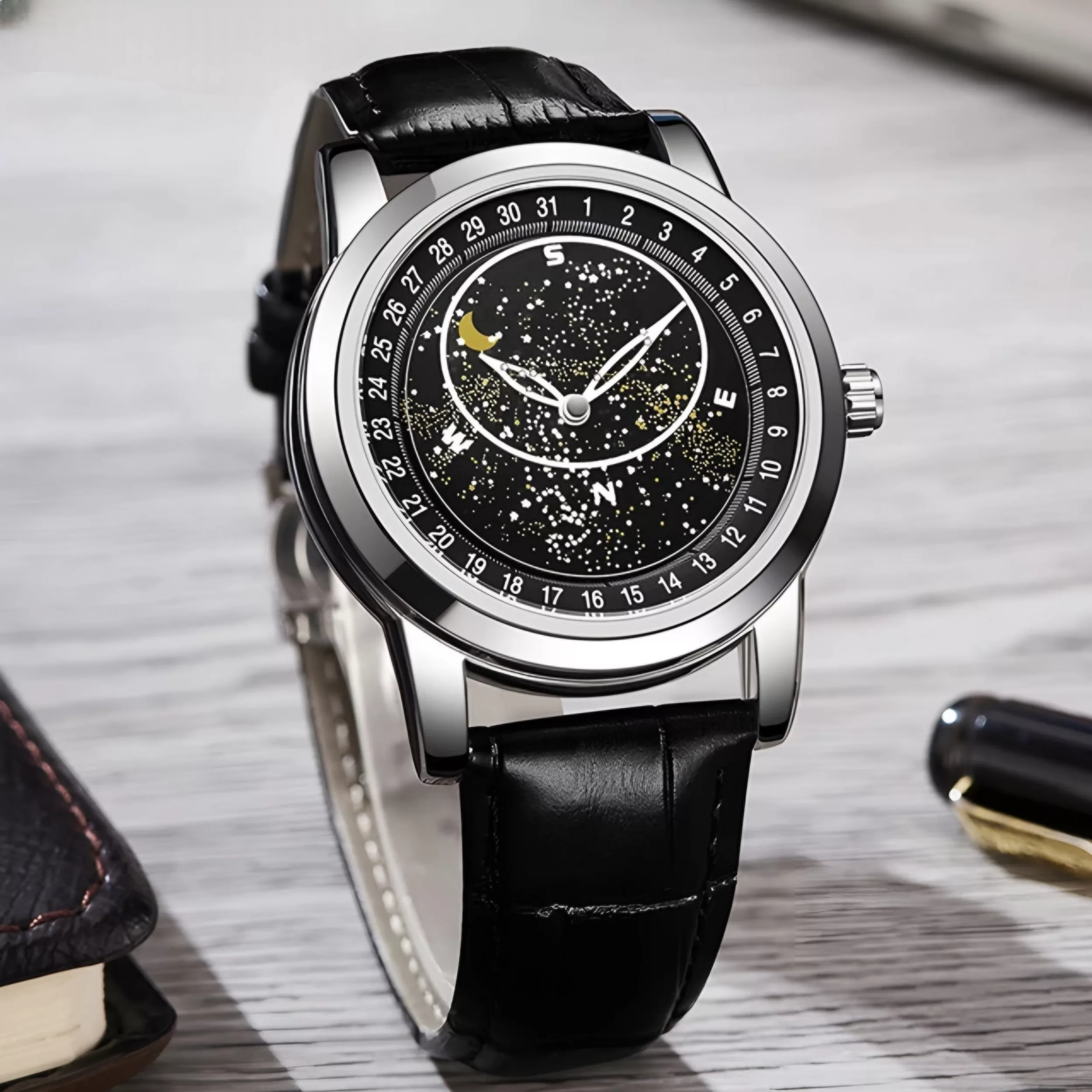 ساعت مچی عقربه‌ای مردانه مدل صفحه کهکشانی چرخان کد 2