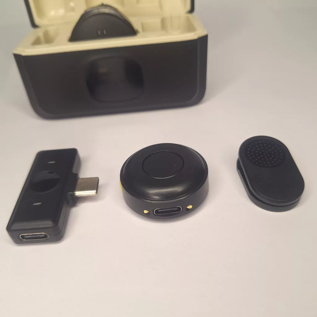 ست میکروفن بی سیم مدل pro3 با درگاه اتصال تایپ سی