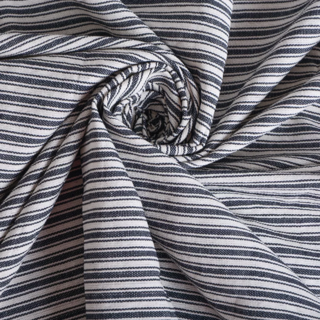 سفره ۴ نفره مدل یزدی سایز ۹۰×۹۰ سانتی متر