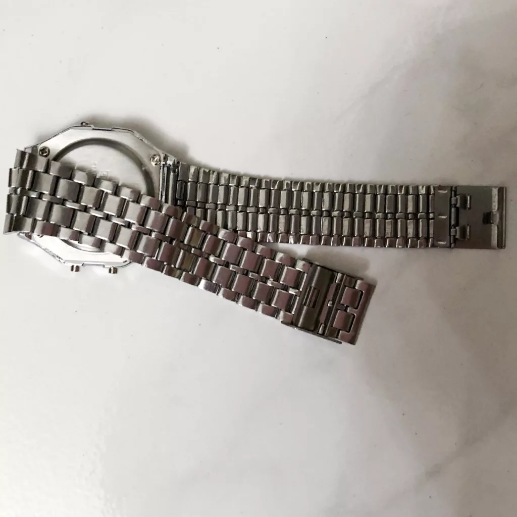 ساعت مچی دیجیتال مدل WRS047