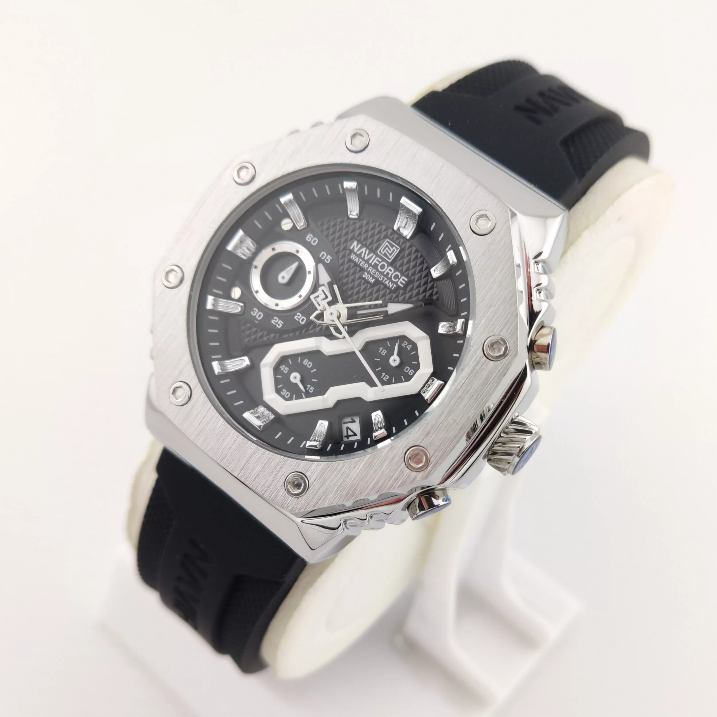 ساعت مچی عقربه ای نیوی فورس مدل NF 8035BS