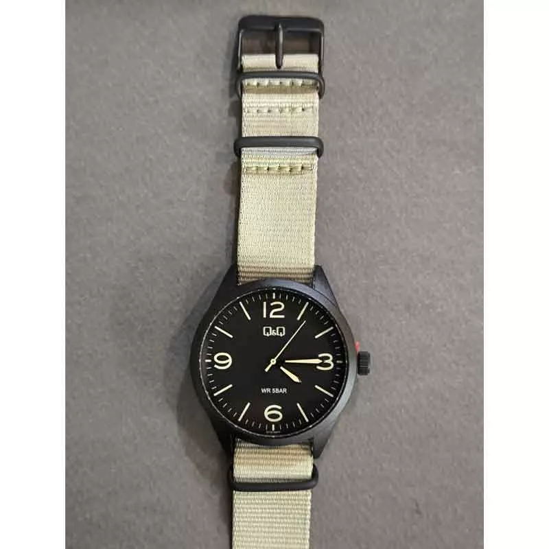 ساعت مچی عقربه‌ای مردانه کوارتز کیو اند کیو مدل 77B-005PY