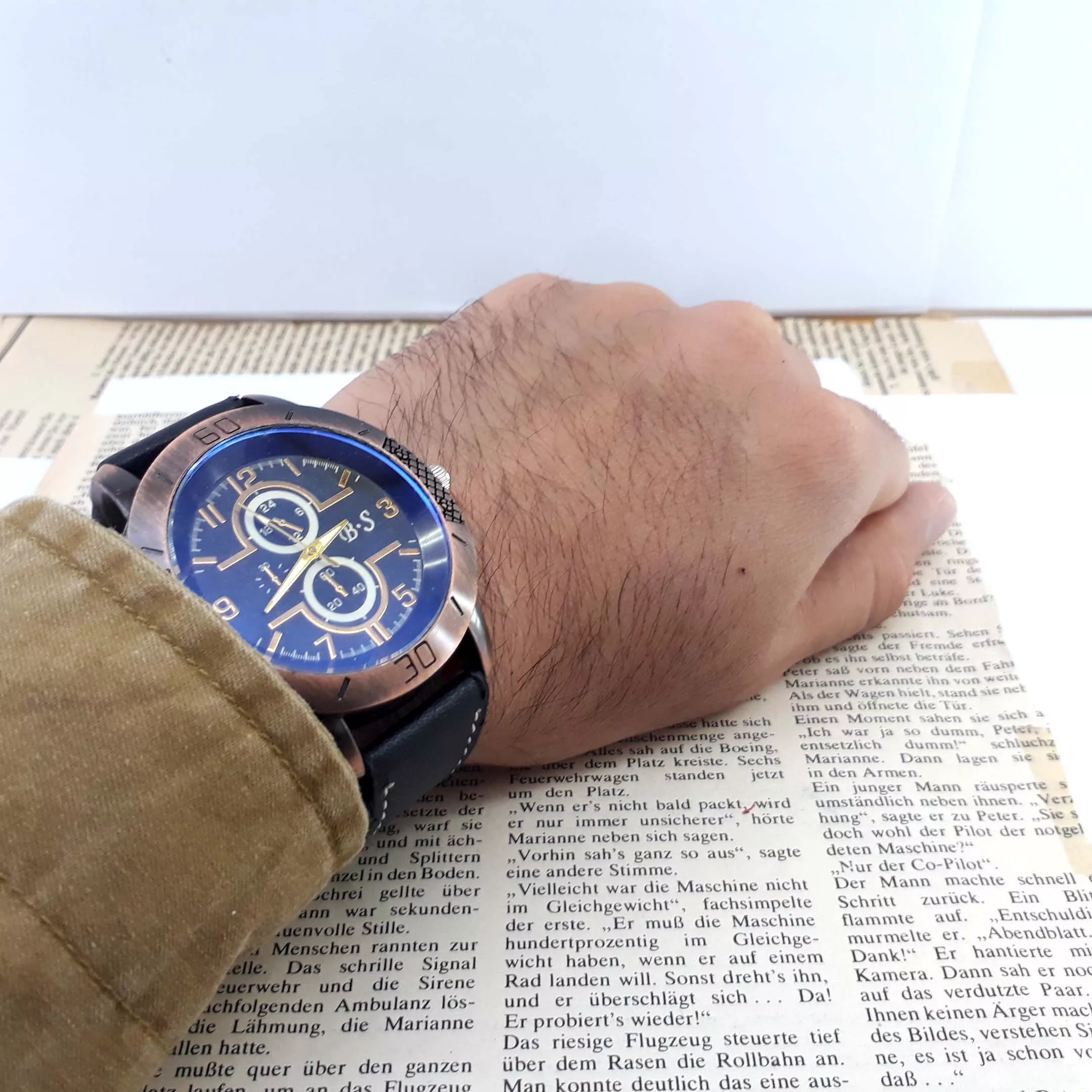 ساعت مچی عقربه‌ای مردانه کد 1400